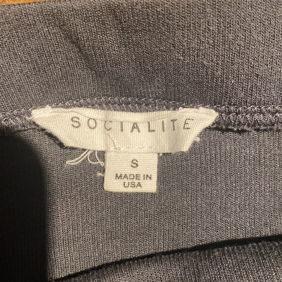 Grey Top S Socialite - Picture 2 of 2